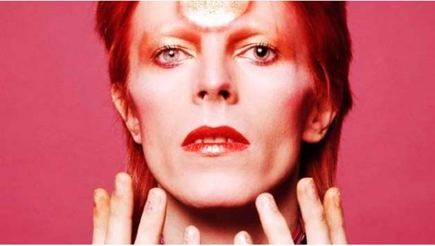11 ISPILU: Gaurko saioan “starman” (Bowie)