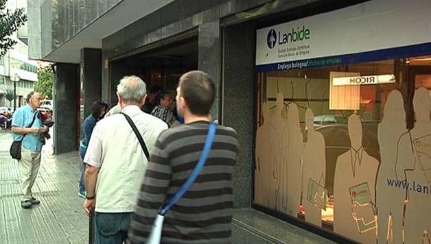 HIZPIDEA: Ekaineko langabezi datuak, udan lana sortzen da, baina ze lan mota?