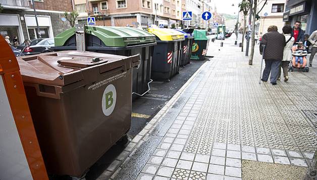 IBAIZABAL: Udalak bosgarren edukiontzia jarriko du Bilboko hainbat auzotan