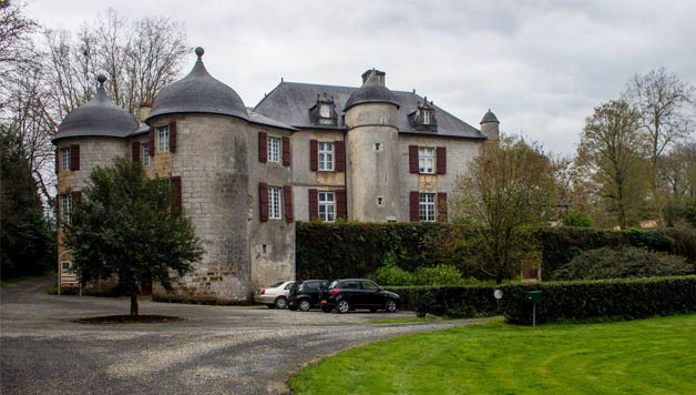 EUSKARA JENDEA: Espioi lanak Urtubia jauregian