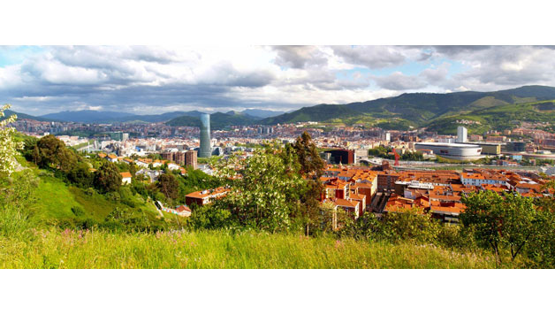 BILBO HIRIA AUZOZ AUZO: Larunbatean Arangoititik arituko gara zuzenean