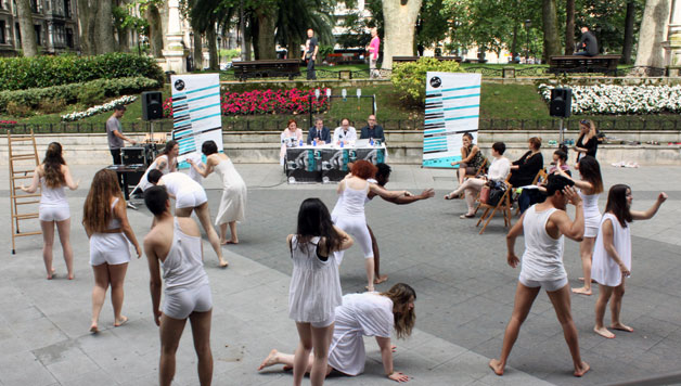 IBAIZABAL: Talka terapia ACT arte eszenikoen jaialdian