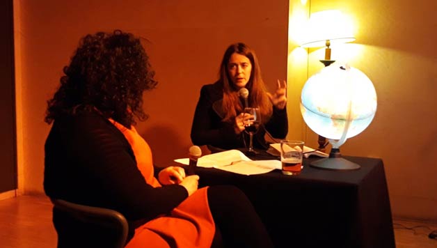 ‘Bihotz handiegia’ Eider Rodriguezen liburuz Bira kulturguneko Hamburgo Platzen
