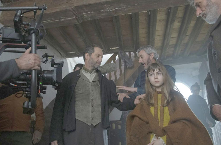 Zinema: “Ilargi guztiak” eta “Akelarre” filmak hizpide