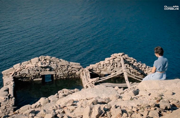 IREKI GAIOLA: Conversa coa cineasta Paula Iglesias, o Espazo Clara Corbelhe e a cooperativa A Morada