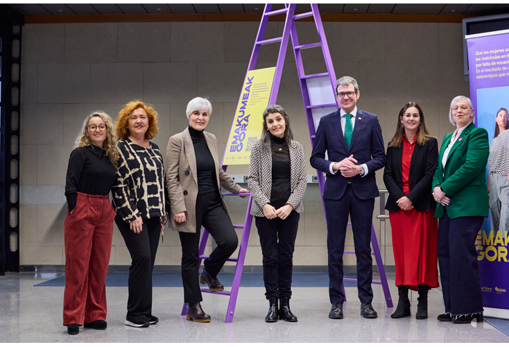 Emakumeak gora! da Emakumeen Nazioarteko Egunaren aurtengo kanpainaren leloa