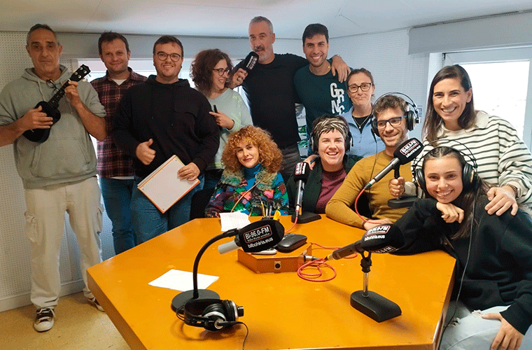 ASTEBURUKO AGENDA: Ez galdu arren.