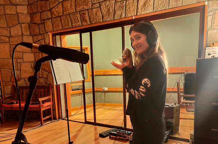 SUAk “Bide ilunek argitzen zuten dena” diskoa aurkeztuko du gaur Kafe Antzokian